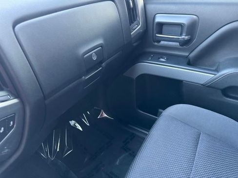 Used 2018 Chevrolet Silverado 1500 LT w/ All Star Edition AWD/4WD image 22