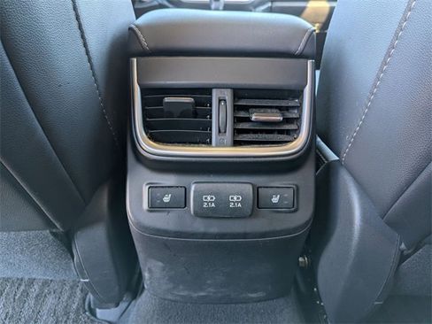 Used 2020 Subaru Outback Limited image 24