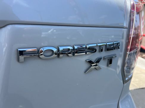 Used 2018 Subaru Forester 2.0XT Premium AWD/4WD image 9