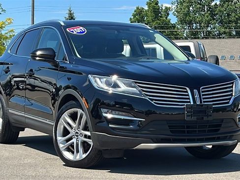 Used 2017 Lincoln MKC Reserve image 2