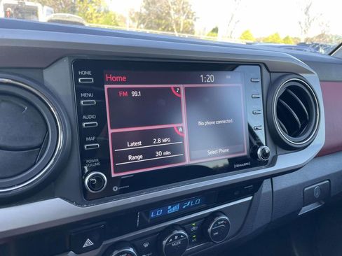 Used 2022 Toyota Tacoma SR5 image 37