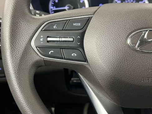 Used 2020 Hyundai Santa Fe SE image 23