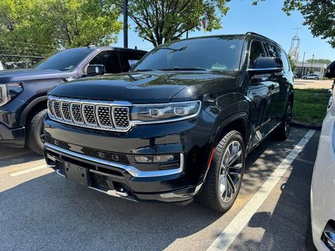 Used 2022 Jeep Grand Wagoneer Series III w/ Rear Seat Video Group 1 AWD/4WD image 3
