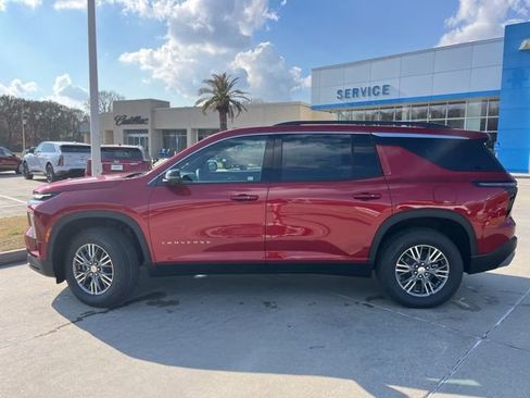New 2026 Chevrolet Traverse LT w/ Driver Confidence Package image 3