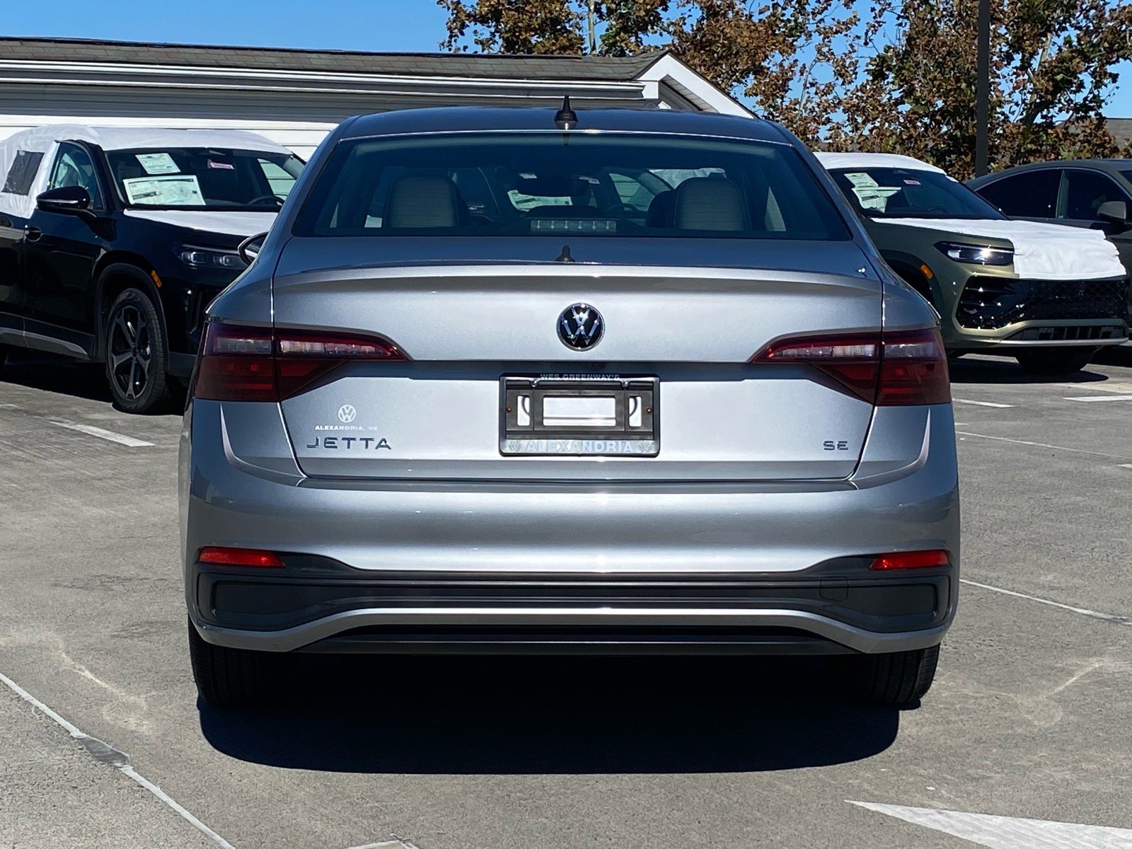 Certified 2023 Volkswagen Jetta SE FWD image 4