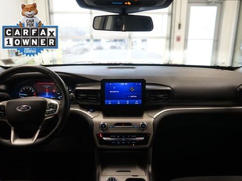Certified 2023 Ford Explorer XLT image 30