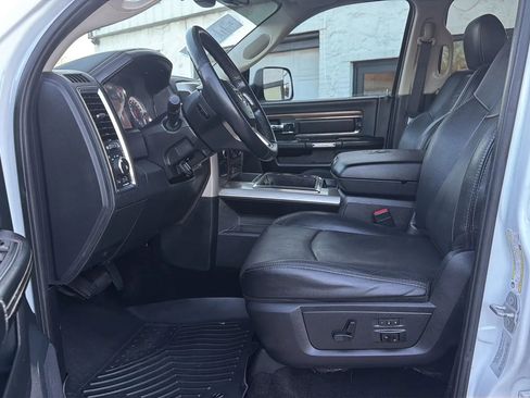 Used 2015 RAM 2500 Laramie AWD/4WD image 8