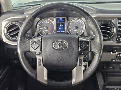 Used 2022 Toyota Tacoma SR5 image 22
