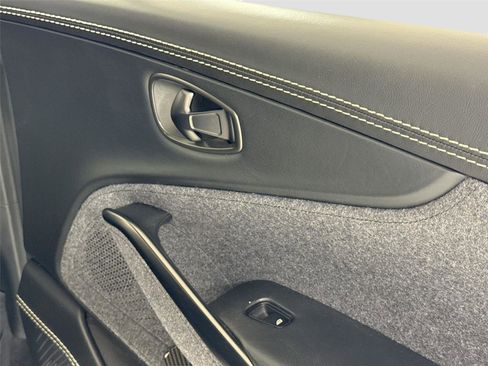 Used 2021 Aston Martin DBX image 37