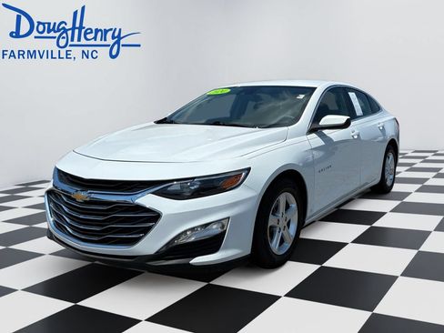 Used 2024 Chevrolet Malibu LT FWD image 1