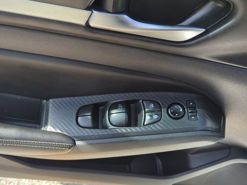 Used 2022 Nissan Altima 2.5 SV image 11