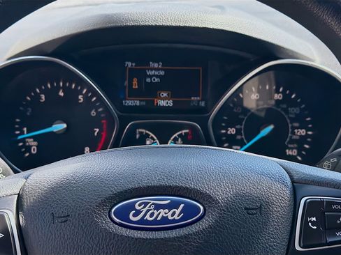 Used 2018 Ford Escape SE image 9