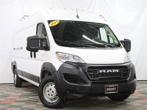 Used 2023 RAM ProMaster 2500 FWD image 4