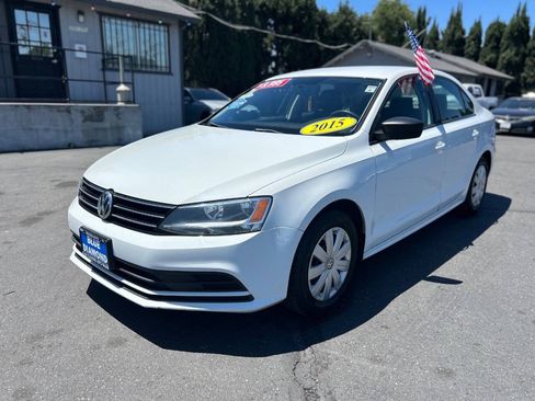 Used 2015 Volkswagen Jetta S FWD image 3