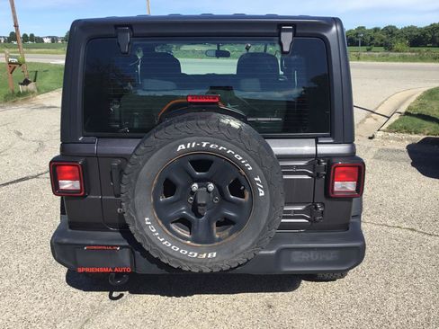 Used 2021 Jeep Wrangler Sport AWD/4WD image 7