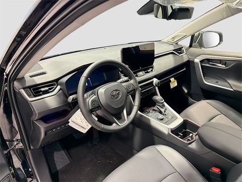 New 2025 Toyota RAV4 Limited image 8