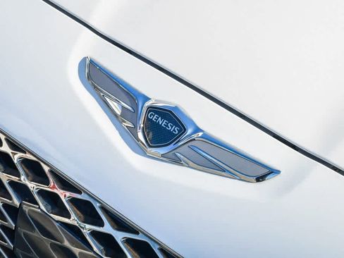 Used 2022 Genesis G70 3.3T image 6