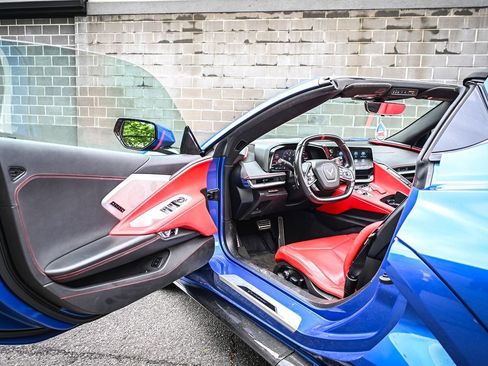 Used 2021 Chevrolet Corvette Stingray Preferred Conv w/ Battery Protection Package RWD image 5