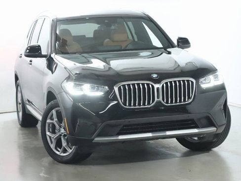 Certified 2024 BMW X3 xDrive30i w/ Premium Package image 2