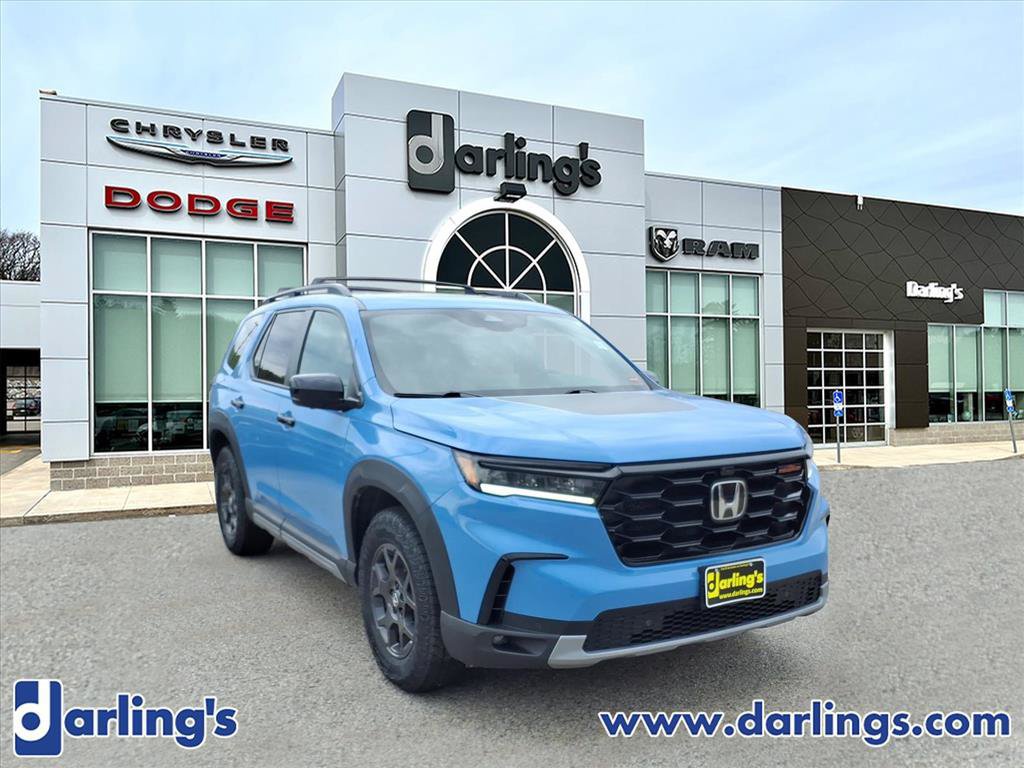 Used 2023 Honda Pilot TrailSport image 3