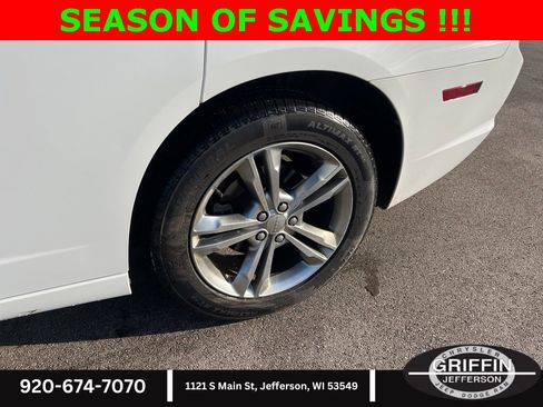 Used 2013 Dodge Charger SXT image 12