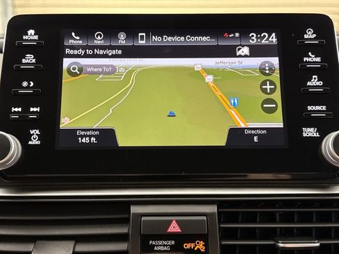 Used 2018 Honda Accord Touring image 14