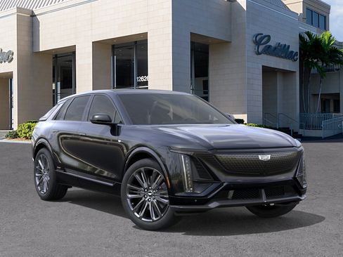 New 2026 Cadillac Lyriq V w/ Exterior Carbon Fiber Package AWD/4WD image 7