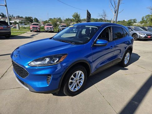 Used 2020 Ford Escape SE AWD/4WD image 2