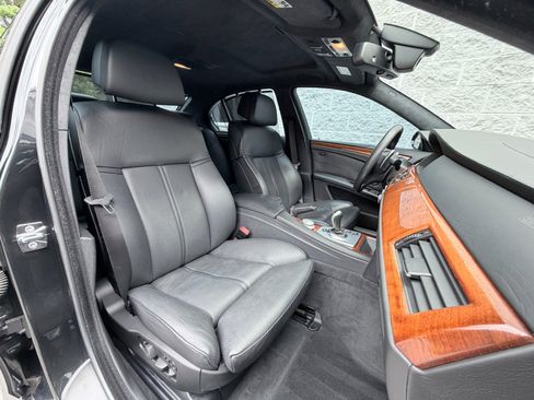 Used 2008 BMW M5 RWD image 46