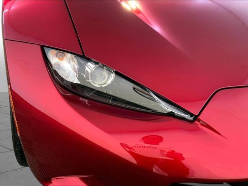 Used 2023 MAZDA MX-5 Miata Grand Touring RWD image 25