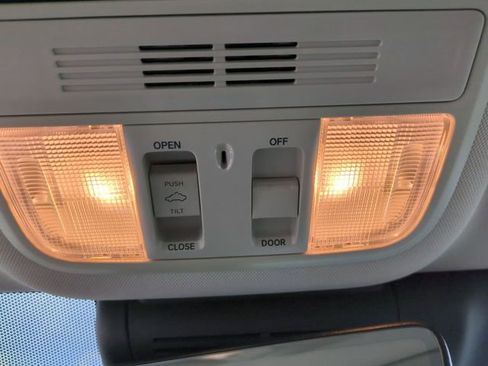 Used 2018 Honda Accord EX-L image 15