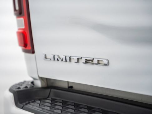 Used 2023 RAM 3500 Limited AWD/4WD image 9
