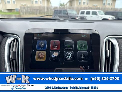 Used 2018 Chevrolet Malibu LT FWD image 35