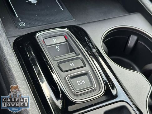 Used 2025 Honda Pilot TrailSport image 36