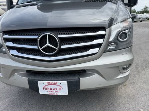 Used 2018 Mercedes-Benz Sprinter 3500 image 4