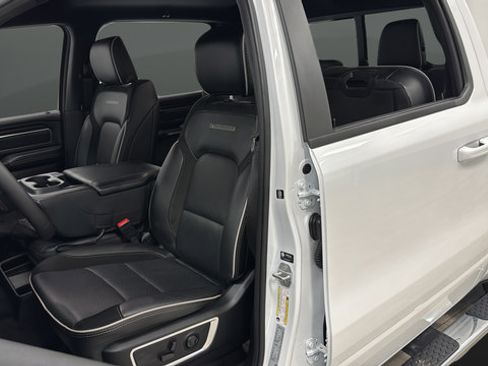 Used 2025 RAM 1500 Laramie w/ Bed Utility Group AWD/4WD image 9