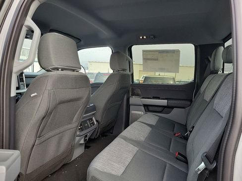 New 2026 Ford F250 XLT w/ XLT Premium Package AWD/4WD image 9