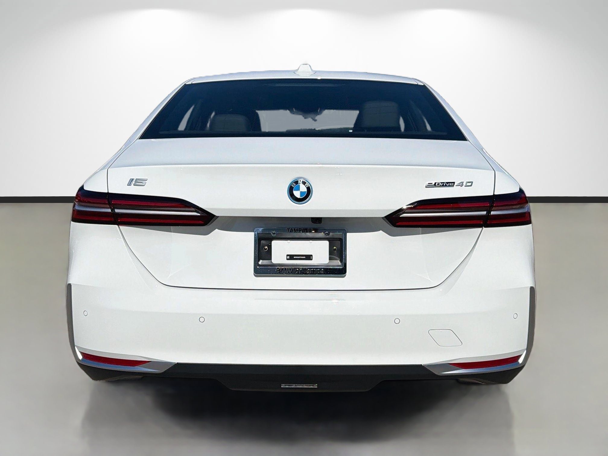 Used 2026 BMW i5 eDrive40 RWD image 4