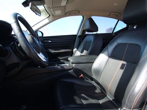 Used 2020 Nissan Altima 2.5 SR image 6