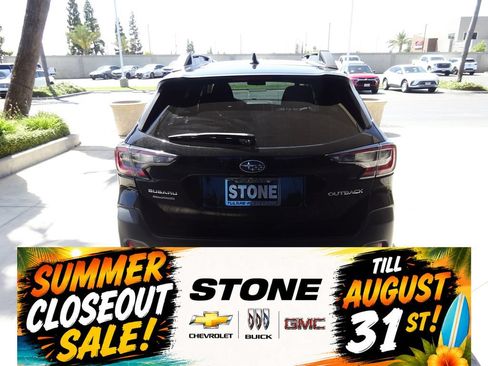Used 2022 Subaru Outback Premium AWD/4WD image 6