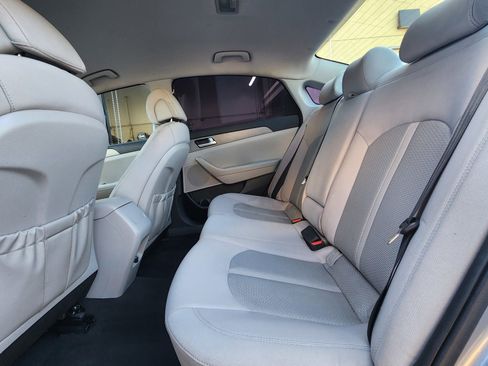 Used 2017 Hyundai Sonata SE FWD image 48