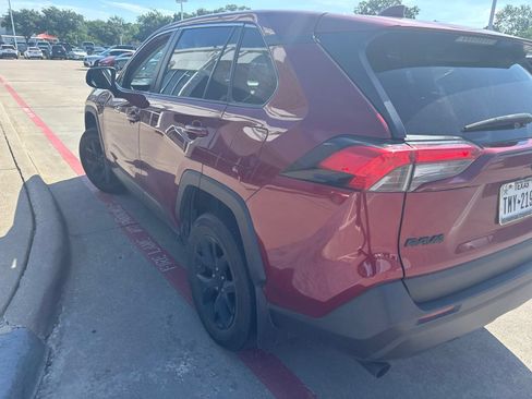 Used 2023 Toyota RAV4 LE FWD image 6