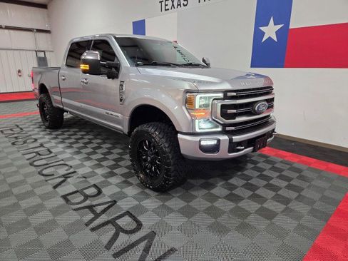 Used 2021 Ford F250 Platinum w/ FX4 Off-Road Package image 24