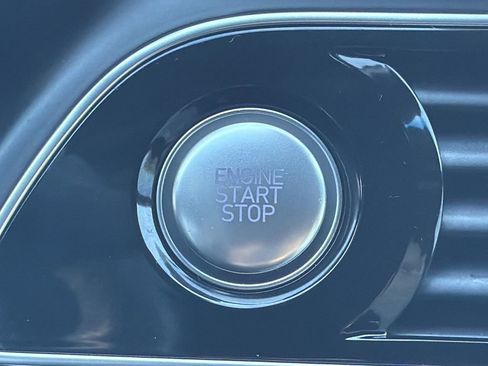 Used 2022 Genesis G70 3.3T w/ Sport Advanced Package image 8