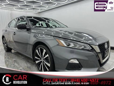 Used 2022 Nissan Altima 2.5 SR AWD/4WD image 1