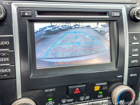 Used 2012 Toyota Camry SE w/ Convenience Pkg FWD image 13