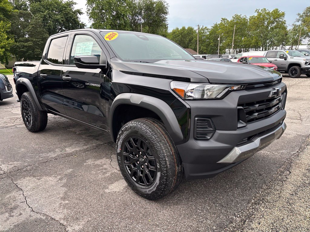 New 2026 Chevrolet Colorado Trail Boss AWD/4WD image 3