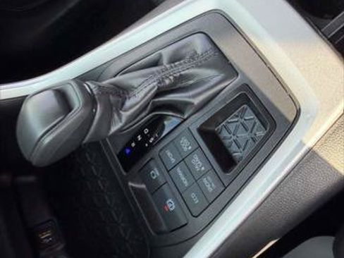 Certified 2025 Toyota RAV4 XLE AWD/4WD image 25