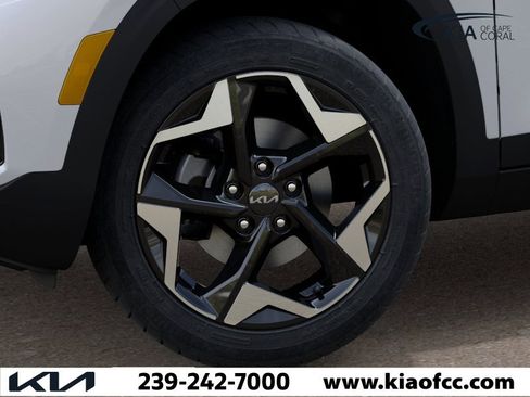 New 2026 Kia Seltos EX image 9