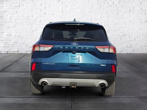 Used 2020 Ford Escape Titanium image 4